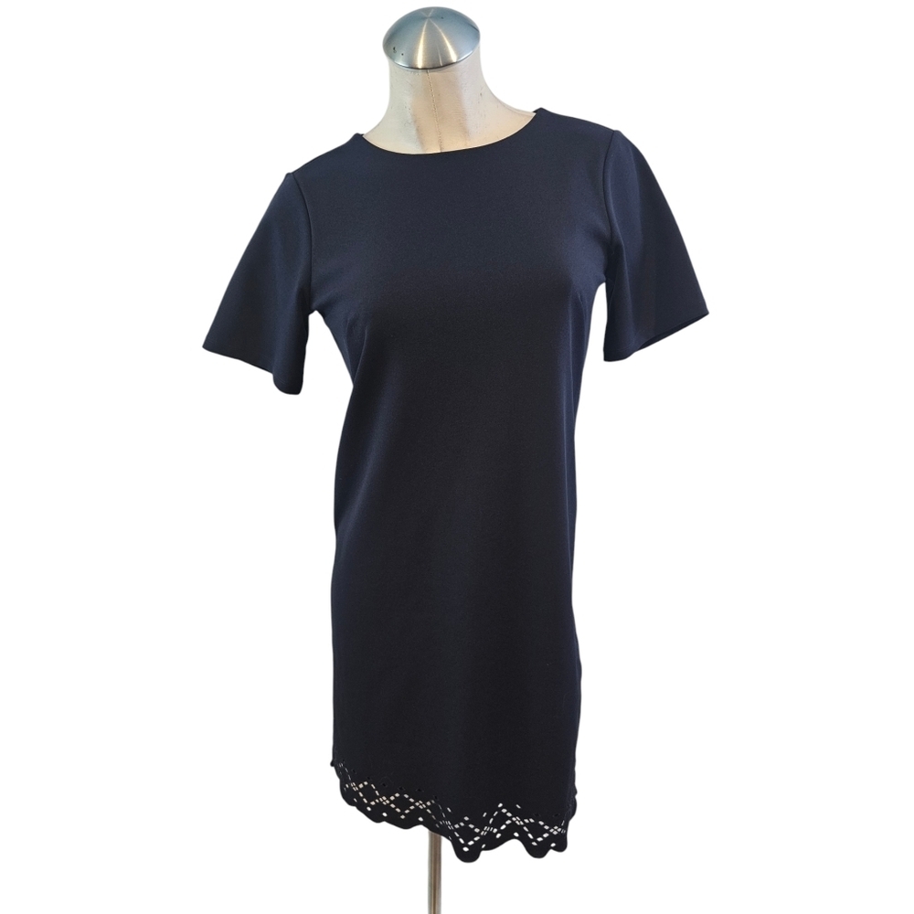 Ann Taylor Size 0 Short Sleeve Dress Eyelet Scalloped Hem - Picture 3 of 9